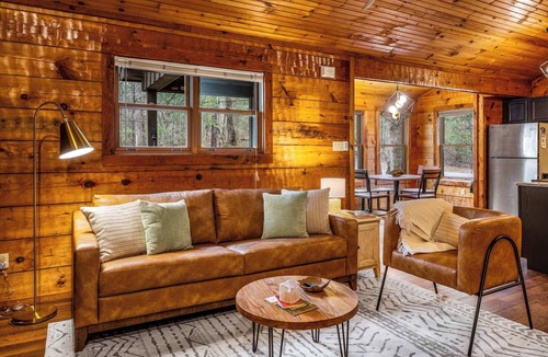Townsend Cabin | Modern Cabin Retreat in Smoky Mountains