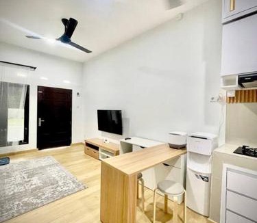 Padang House | Modern House with 2 Bedrooms
