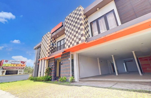 Panjer House | Modern Twin Suite Stay with Free WiFi and Parking