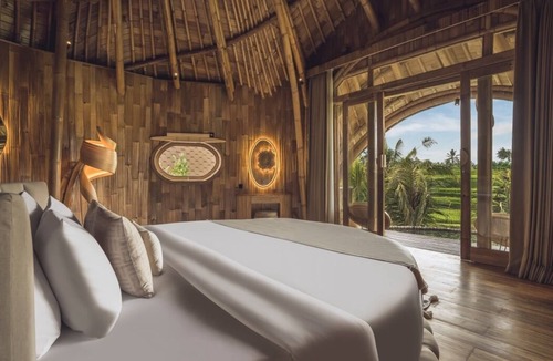 Kenderan Bed & Breakfast | Nature 2BR Bamboo Villa for Family Retreat
