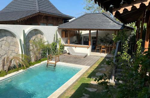 Kuta Villa | Near airport 3br villa w pool