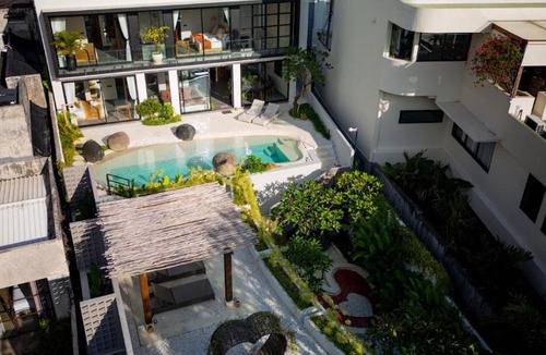 Pererenan Villa | NEW 6BR Luxury Estate I Butler I Jacuzzi I Breakfast I in the central Pererenan Canggu