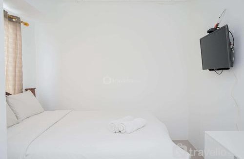 South Tangerang Apartment | New and Simply Studio at Urbantown Serpong Apartment By Travelio