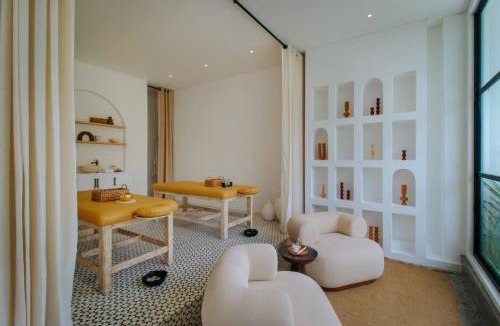 Padonan Villa | New Mediterranean 5 Bed, Chef, Daily B'fast