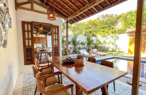 Kuta Villa | New peaceful 4 master bdrm suites villa, Legian