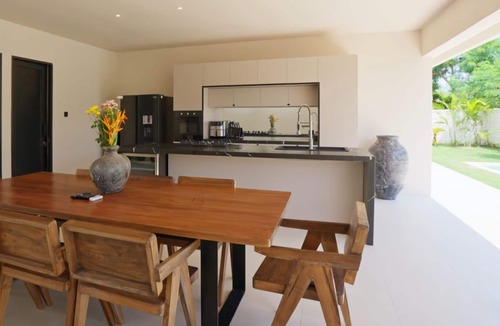 Ungasan Villa | New villa in uluwatu spacious and quiet 2 pools!