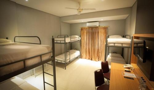 Megamendung Hotel | Nite & Day MDC Puncak - Gadog