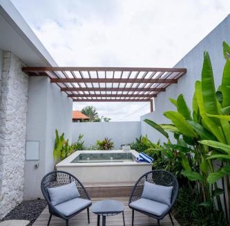 Kerambitan Villa | Nyuh Lengkong Beachfront Villa with Kitchen near Tanah Lot