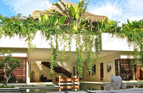 Laksmana Villa | OB8001 - Family 8 Bedroom Villa in Seminyak