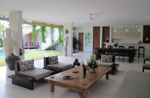Laksmana House | OB8003 - Tropical 8 Bedroom Villa in Seminyak