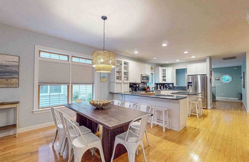Ocean View House | Ocean Mist townhouse with deck, grill, bikes, WIFI & W/D
