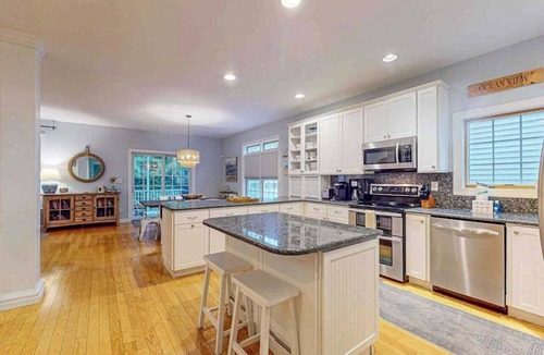 Ocean View House | Ocean Mist townhouse with deck, grill, bikes, WIFI & W/D