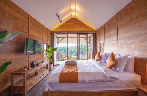 Munduk Villa | Ocean-Mountain View Villa - Waterfalls Munduk Lux