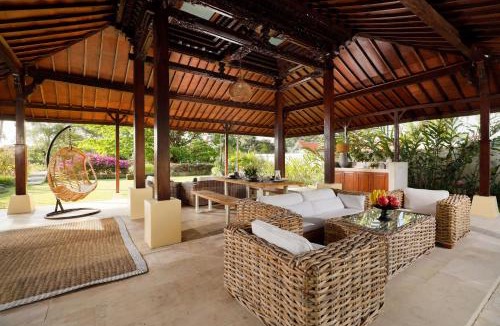 Batu Bolong Villa | OMEGIA Canggu by Nakula