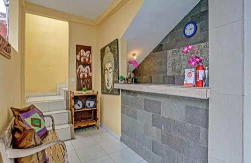 Kuta Hotel | OYO 90155 Landuh Merta Residence