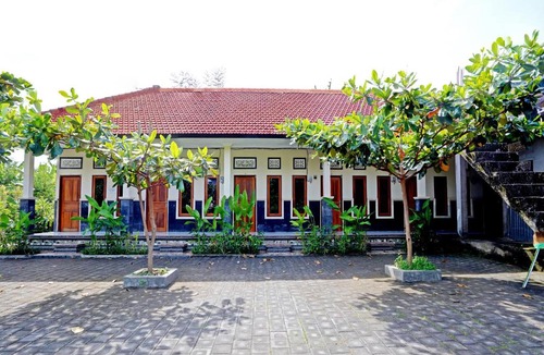 Mumbul Hotel | OYO 90860 Tunjung Sari 8