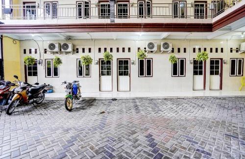 Sidoarjo Hotel | OYO 91795 Kos Jeehel Syariah