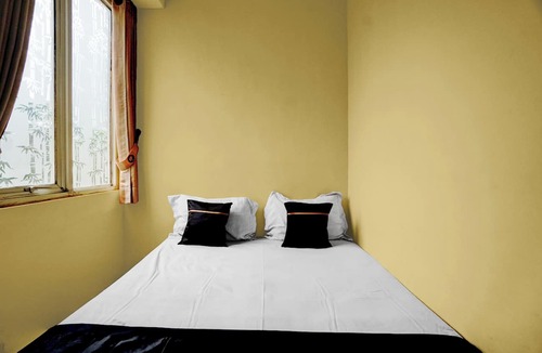 Probolinggo Hotel | OYO 95290 Incess Diana Syariah