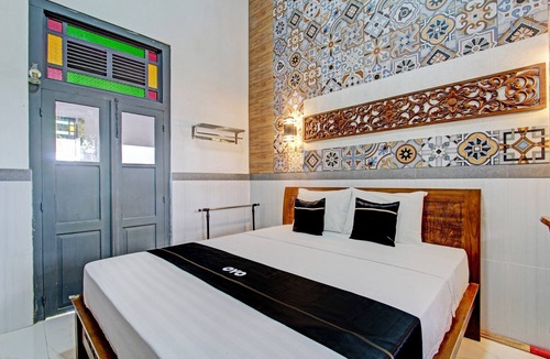 Klaten Selatan Hotel | OYO Homes 93608 YY's House Syariah