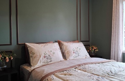 Cipanas Bed & Breakfast | Parabonhaus Kopitiam - Bed & Breakfast
