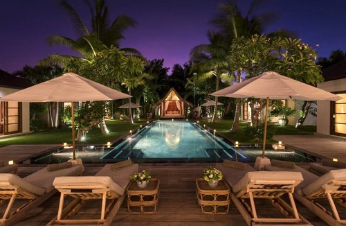 Dyanapura Villa | Peaceful, 7BR Villa for Group in Seminyak Area