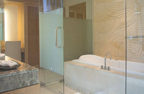 Nakula Villa | Perfect Location 5 Min to Seminyak Beach- 2 BR and Private Pool