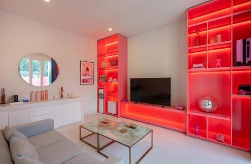 Beraban House | Pink Paradise · Couples Villa · Pool · Canggu