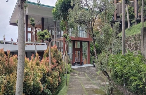 Ciburial House | Pondokan Tjiburial Twin Suite