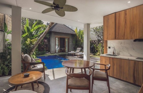 Batu Bolong Resort | Private 1BR Villa Romantic Escape in Canggu