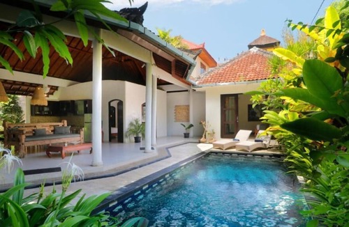 Nakula Villa | Private 3BR Pool Villa - 3 mins to Starbucks Dewata