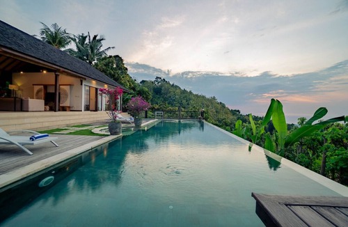 Kayu Putih Villa | Private Infinity Pool | Sunset Deck | Ocean Views