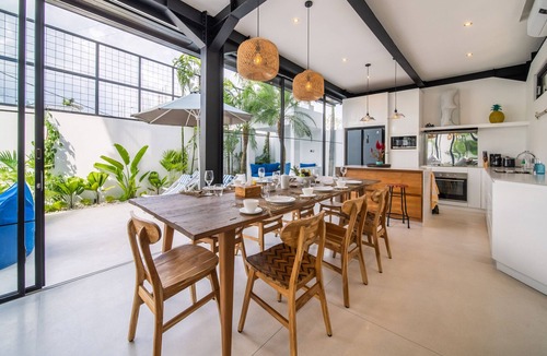 Umalas Villa | Private Pool Daily Housekeeping Walk to Canggu