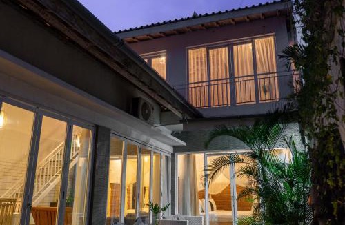 Tumbak Bayuh Villa | Private-Pool Family Villa near Canggu Beach