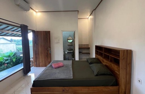 Pekutatan House | Private RIVER HOUSE