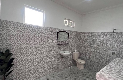 Berawa Hotel | private room with bigger size room, near central canggu, 10minute to the beach