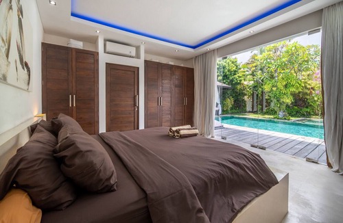 Sunset Road Villa | Private Tropical Pool Poolside Gazebo Seminyak