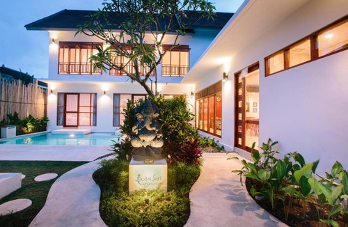 Kartika Plaza Hostel | Pudak Sari Unizou Hostel