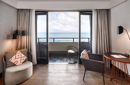 Legian City-Centre Hotel | Pullman Bali Legian Beach
