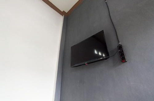 Pare Hotel | RedDoorz at Brawijaya Central Kampung Inggris