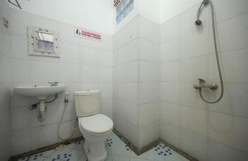 Kuta Hotel | RedDoorz at De'balcon Accomodation Kuta Bali