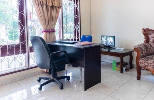 Kecamatan Siantar Hotel | RedDoorz at Samuel Homestay Pematangsiantar