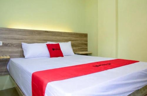 Old Jakarta Hotel | RedDoorz near Mangga Dua Square
