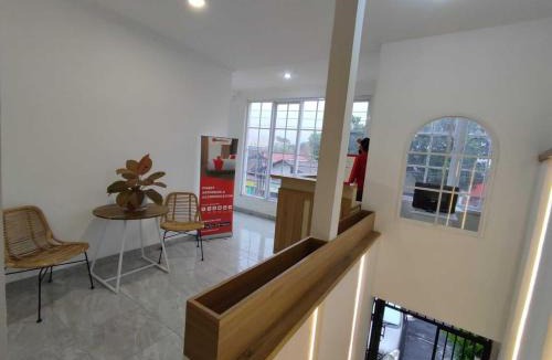 Purwokerto Hotel | RedDoorz near Rita Super Mall Purwokerto