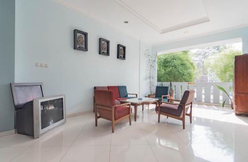Bandung House | RedDoorz Plus at Palagan Joglo Sersan Bajuri