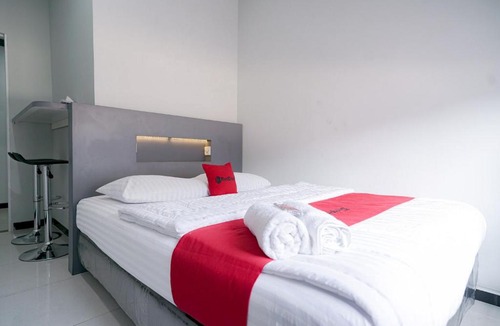 Bandar Lampung Hotel | RedDoorz Syariah At Jalan Endro Suratmin Lampung