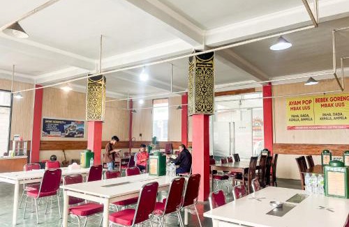 Kejajar Hotel | RedDoorz Syariah at Jalan Dieng 7