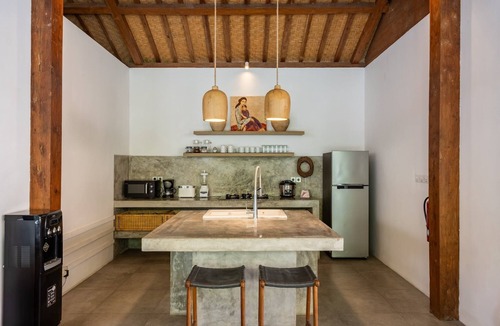 Petitenget Villa | Renovated Villa Zayya, Central Oberoi Seminyak