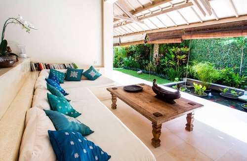 Batubelig Villa | Rent a Luxury Villa in Bali Close to the Beach, Bali Villa 2074