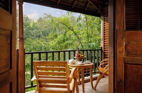 Andong Villa | Romantic 1-Bedroom Joglo Villa with Jungle View