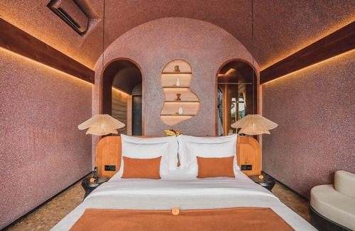 Sanur Resort | Romantic 1BR Grand Suite Near Sanur Beach